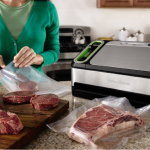 Advantages and Disadvantages to Vacuum Sealing Foods