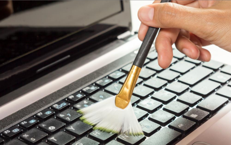 how-to-clean-fingerprints-off-laptop-screen-best-way-to-get-rid-of