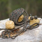 Easy Paracord Rock Sling! How-To.