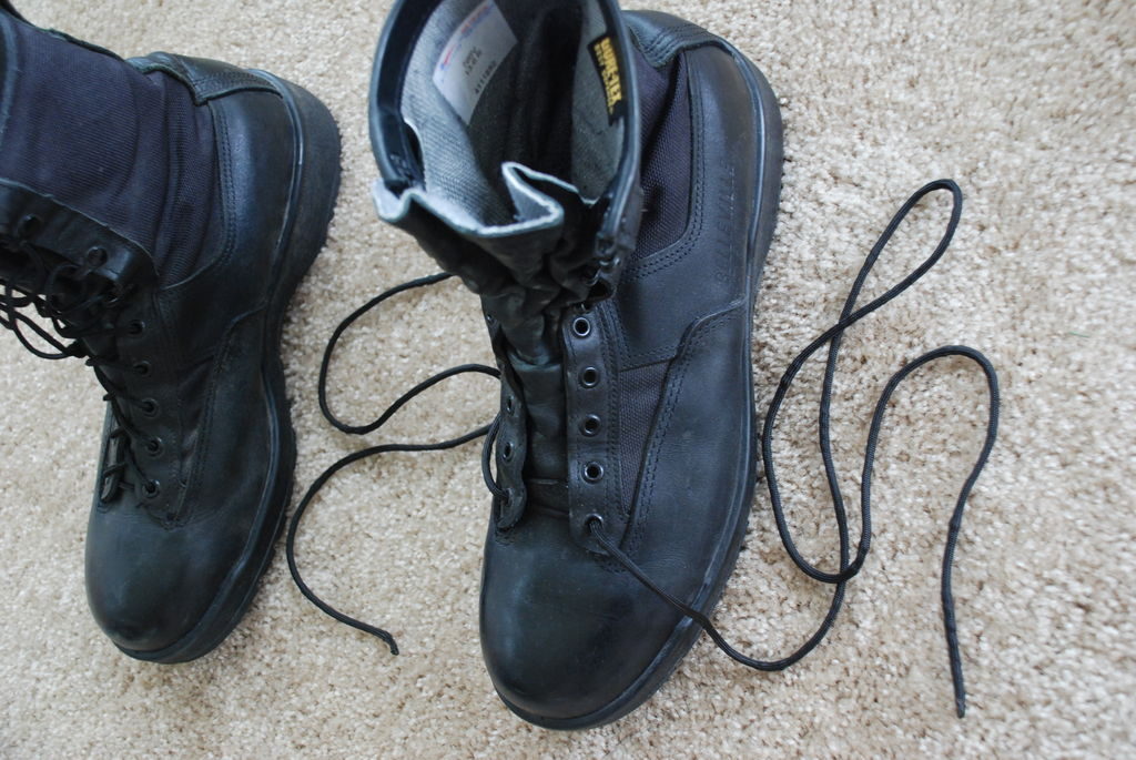 How to Use Your Boots as a Survival Kit – 101 Ways to Survive
